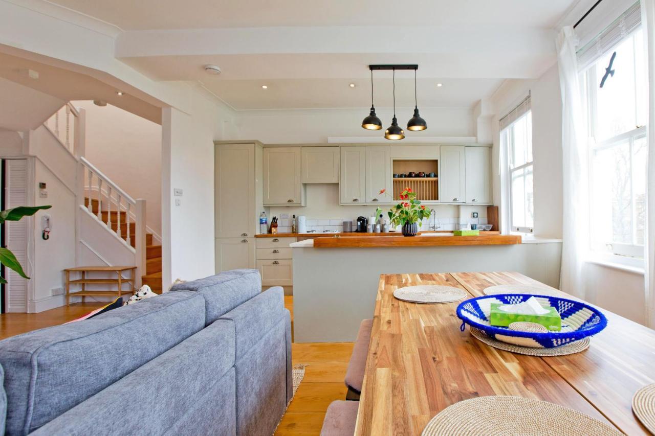 4 Bed Duplex Garden Views Appartement *