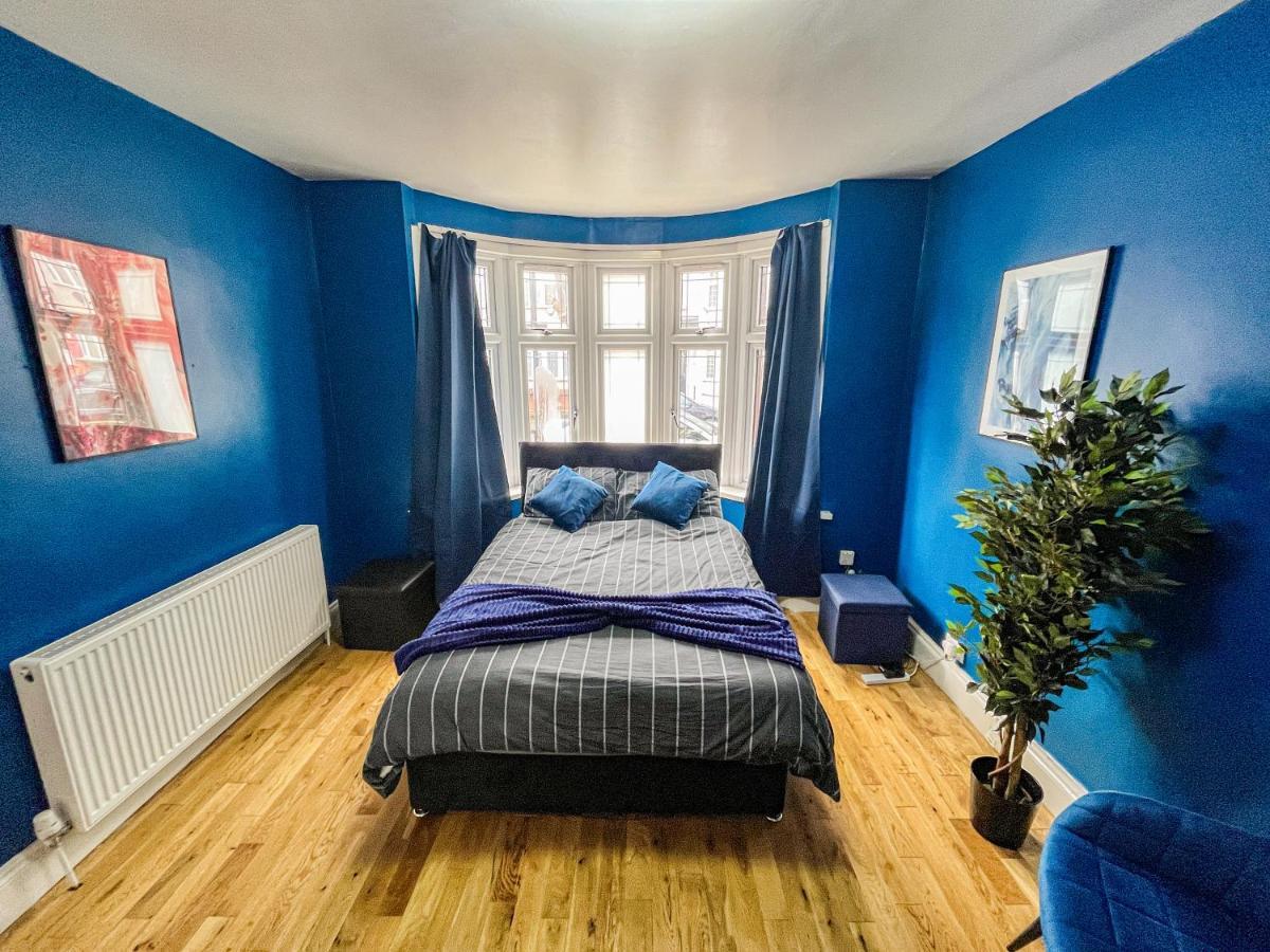 Swanky Townhouse In The Heart Of East * Londen