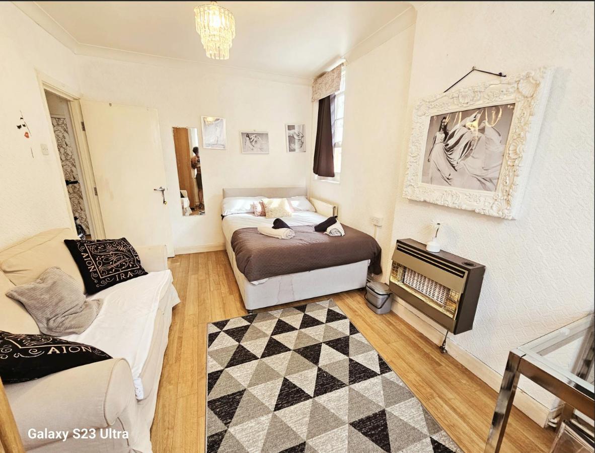 Nearby The Eye & Big Ben, 2 Large Double Bedrooms Gjestgiverier *