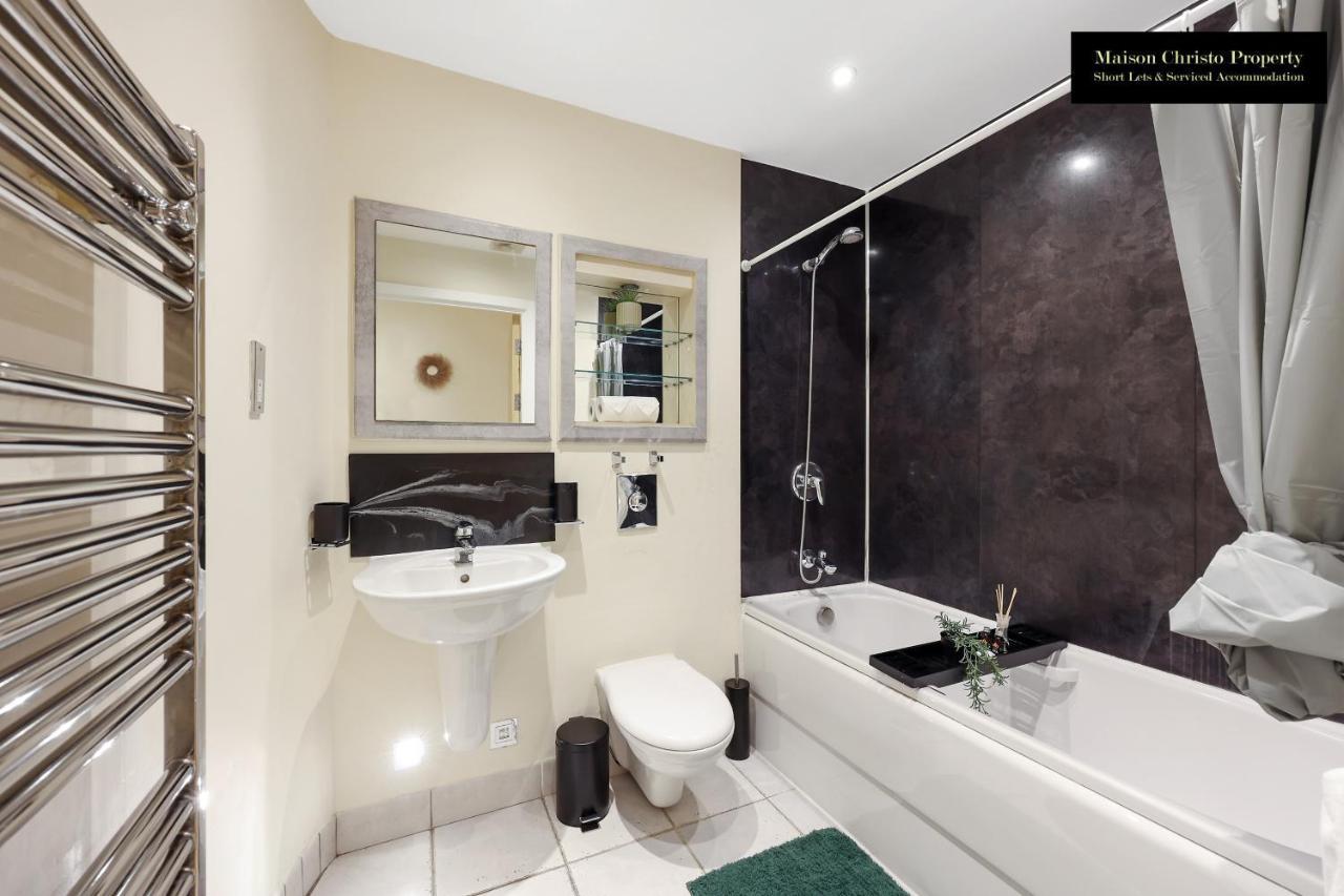 Weekly Or Monthly Stays, London, Canary Wharf - Sleeps 6- 2bedroom, Free Parking, Serviced By Maison Christo * Londres