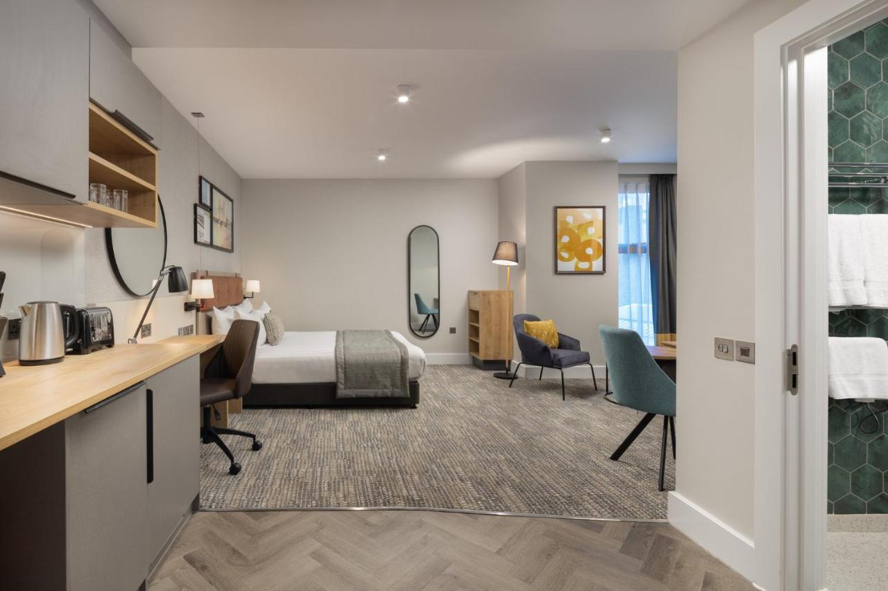 Staybridge London-vauxhall By Ihg Hotel 4*
