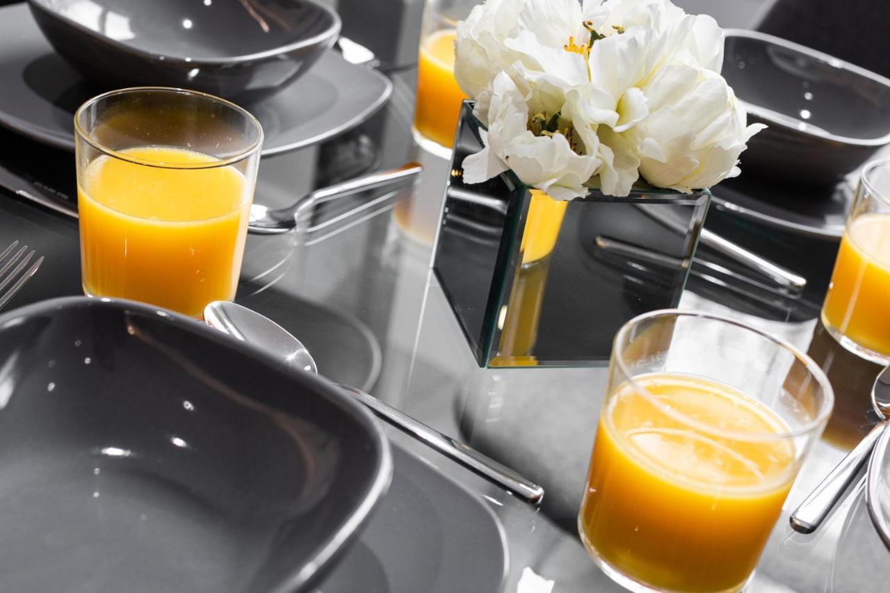 Private And Luxury In Central Leilighet London