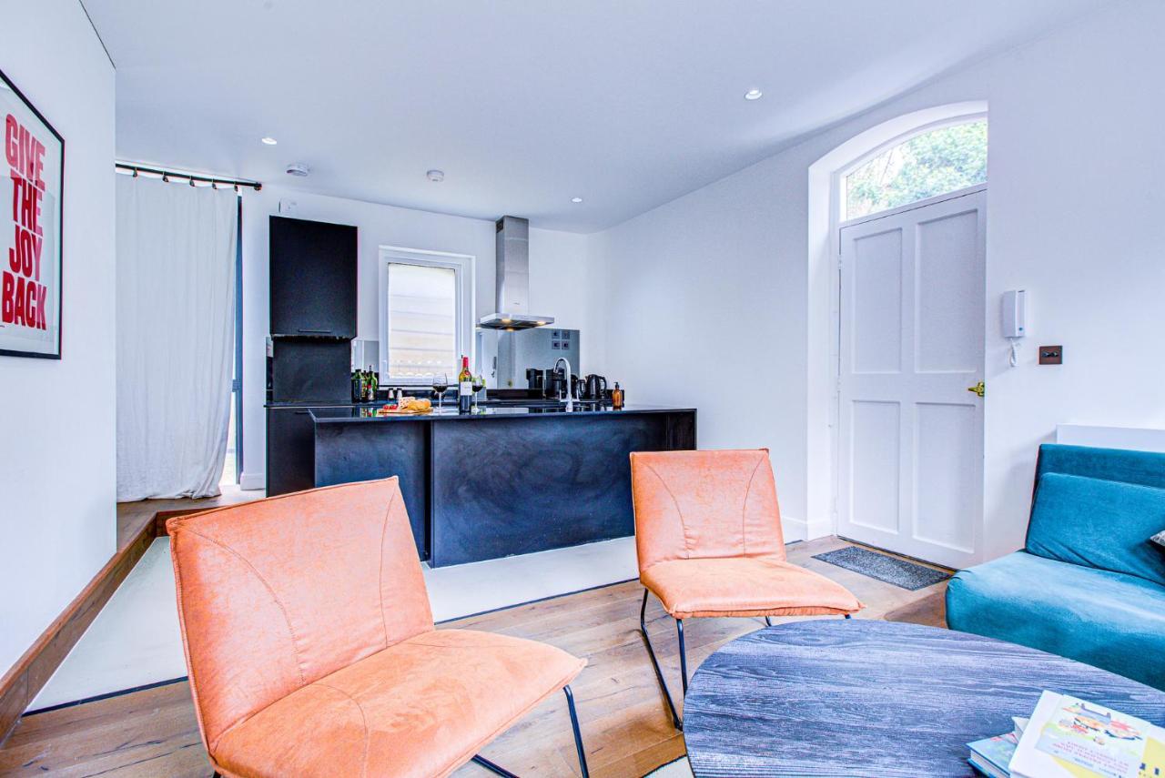 Charming 1br In A Gated Complex And A Short Walk From Queens Park Tube Appartement *