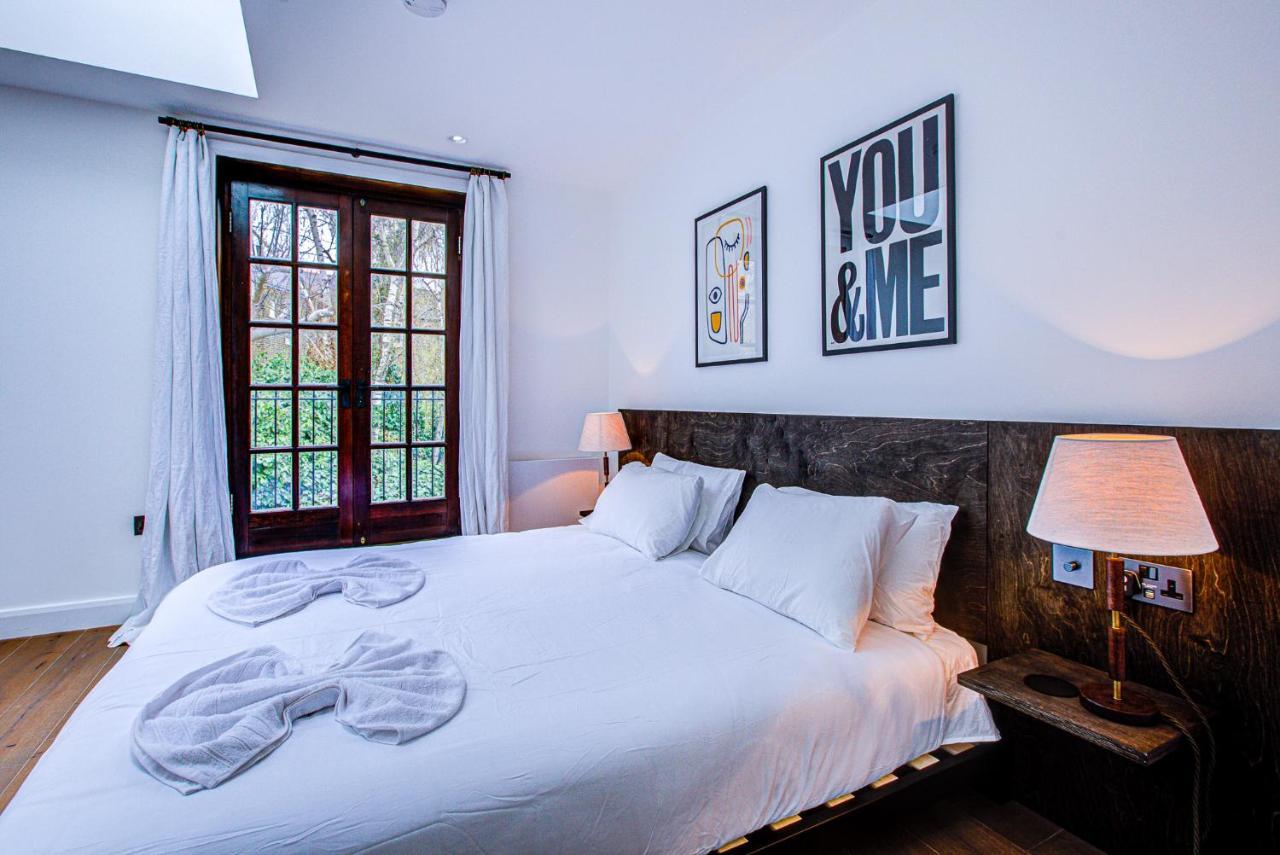 Beautiful 3-bedroom House Just Minutes From Queen's Park Tube Lägenhet London