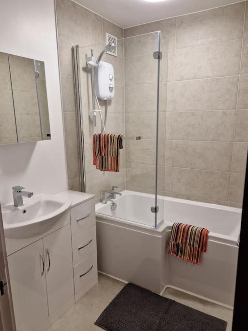 Newly Renovated Apartment! Lejlighed