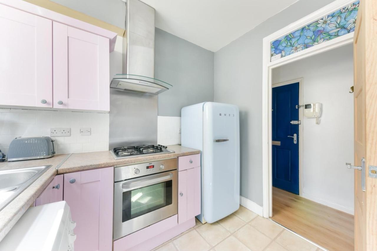 Cozy 1-bed In Brixton Appartement Londen