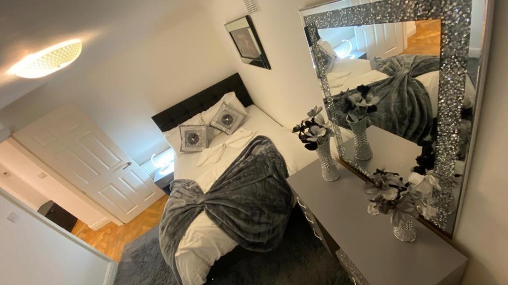 1 Notting Hill Portobello Road Amazing Location!