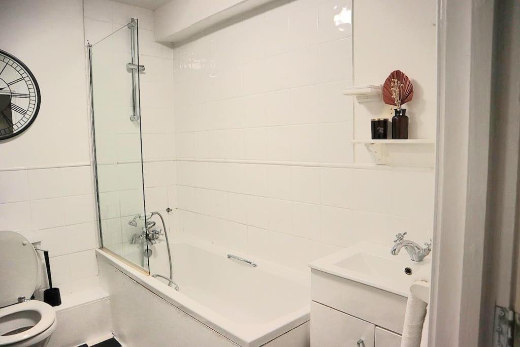 Spacious 1 Bed- Nunhead/peckham-sleeps 4 Lägenhet