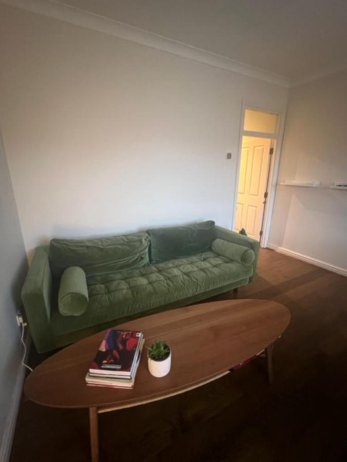 Peaceful 1 Bedroom Flat Near Highbury And Islington * Londra