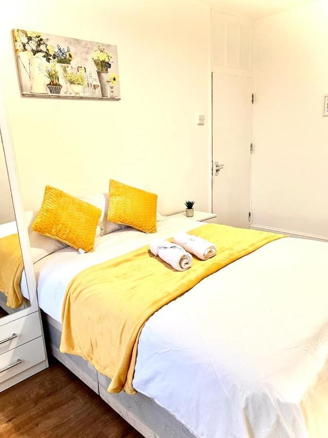 Shadwell Holiday * Londra
