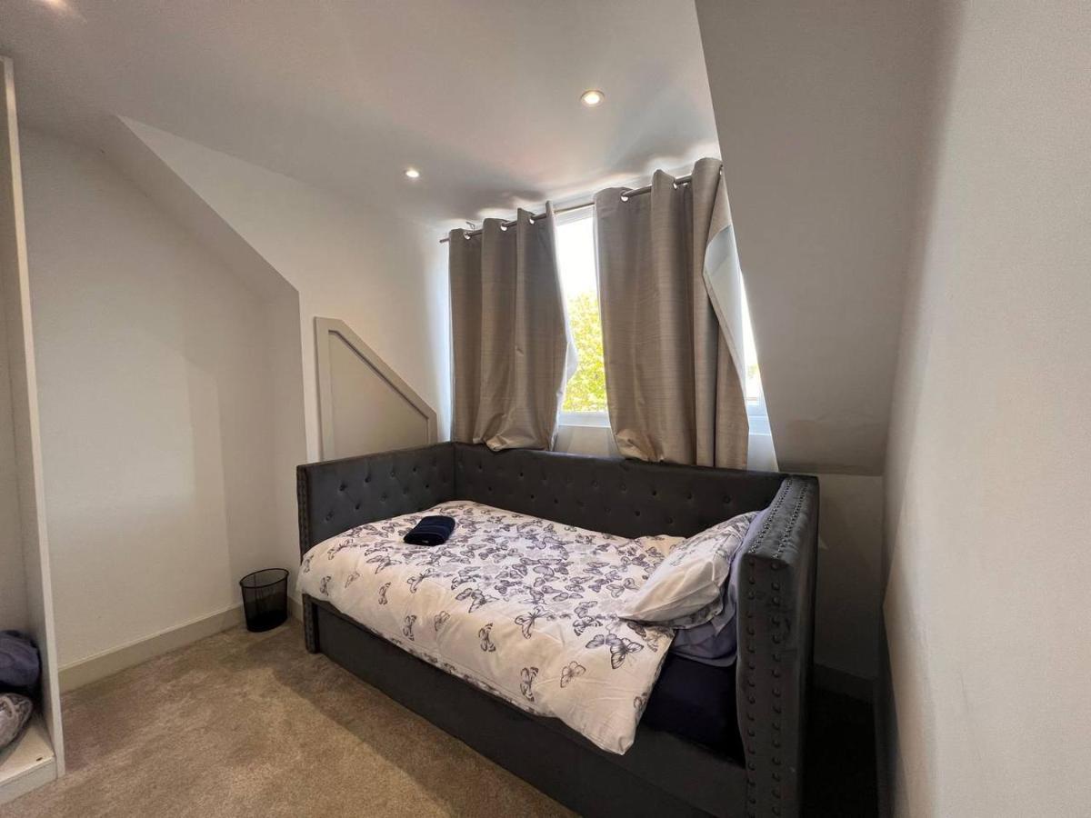 Leilighet Star Finchley Road 3-bed Haven London