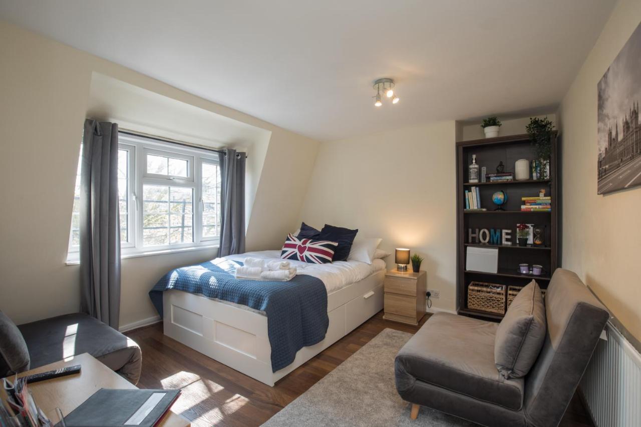 Pass The Keys Comfy Flat By Oval Cricket Club Apartment