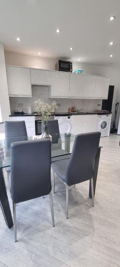 Modern 2bd Flat Londen
