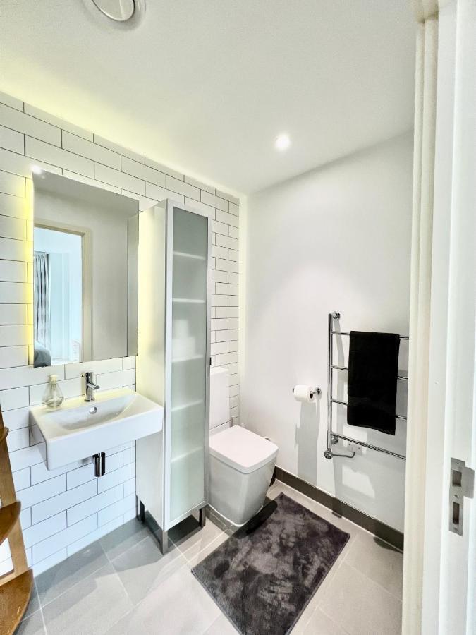 Luxury 2 Bedroom 2 Bathroom - City Airport Appartement *