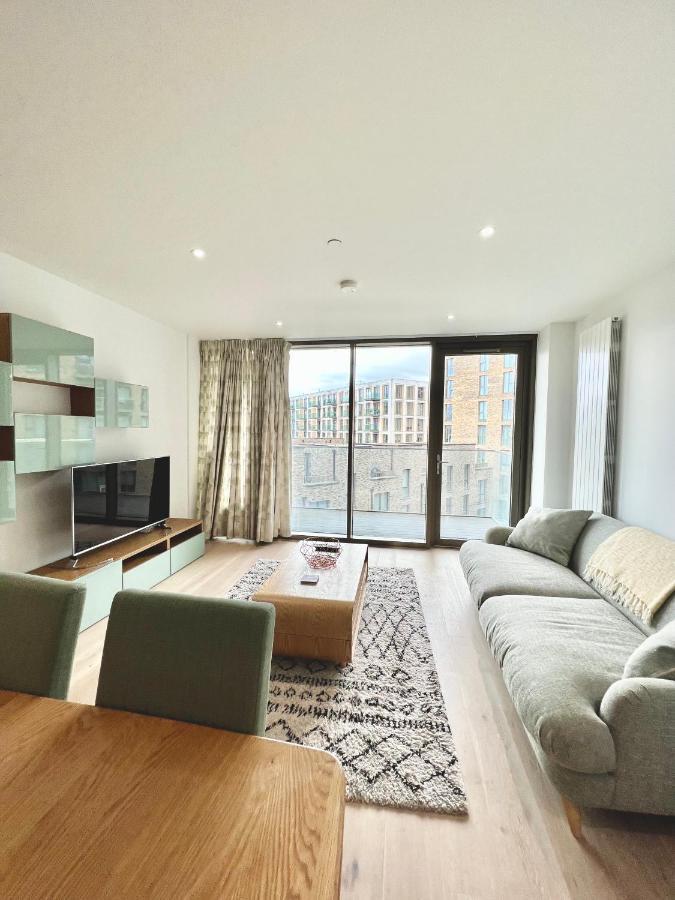 Appartement Luxury 2 Bedroom 2 Bathroom - City Airport Londen