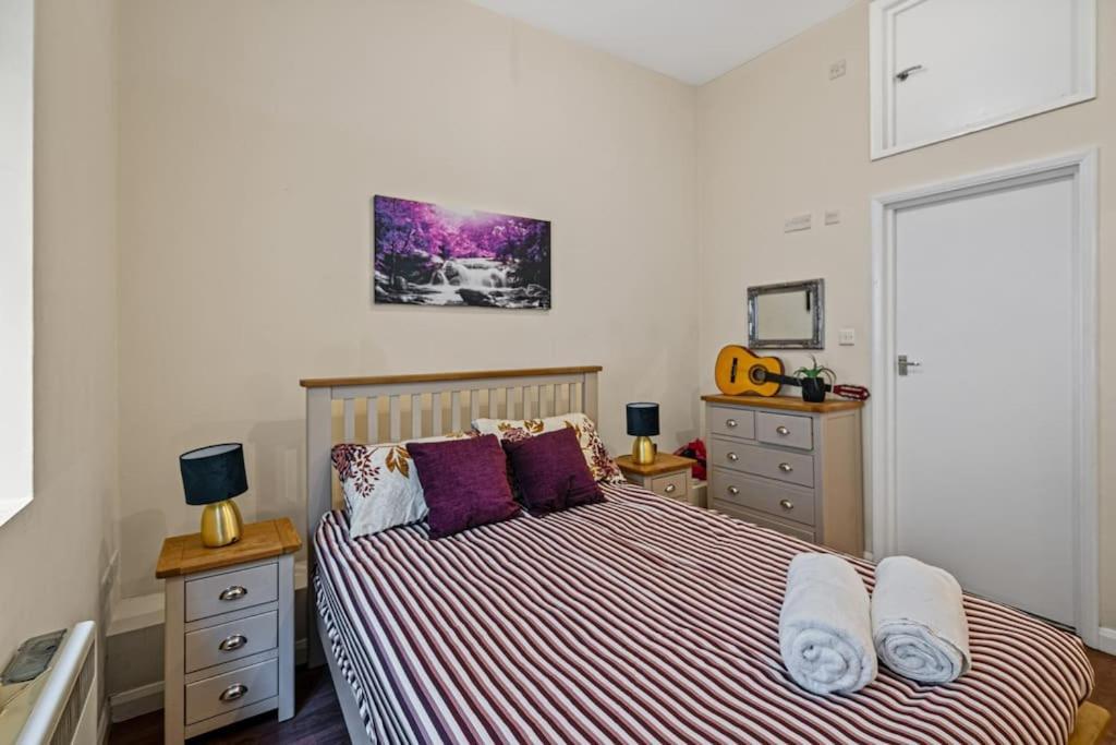 Two Bedroom With Patio Close To Hyde Park Ed4 Appartamento