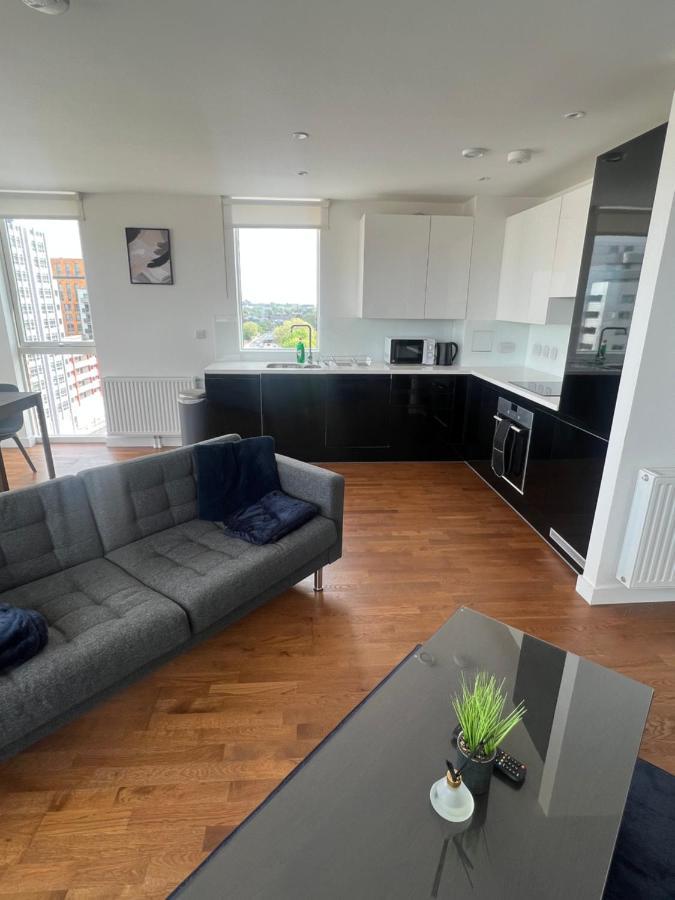 Two Bedroom Lägenhet *