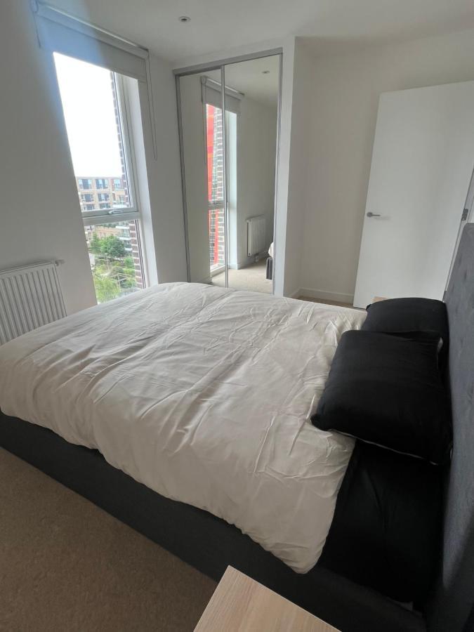 Lägenhet Two Bedroom London