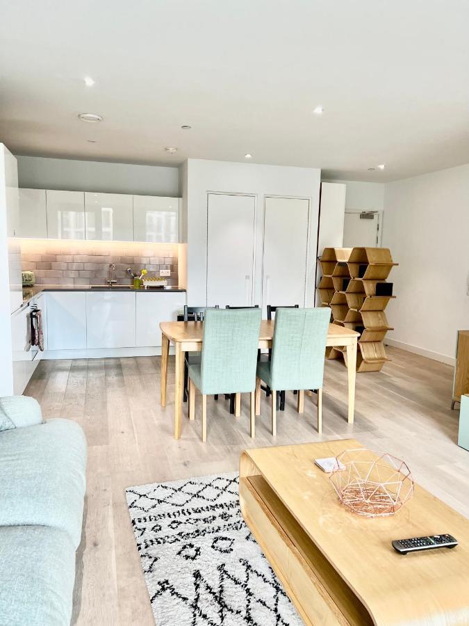 Luxury 2 Bedroom 2 Bathroom - City Airport Appartement