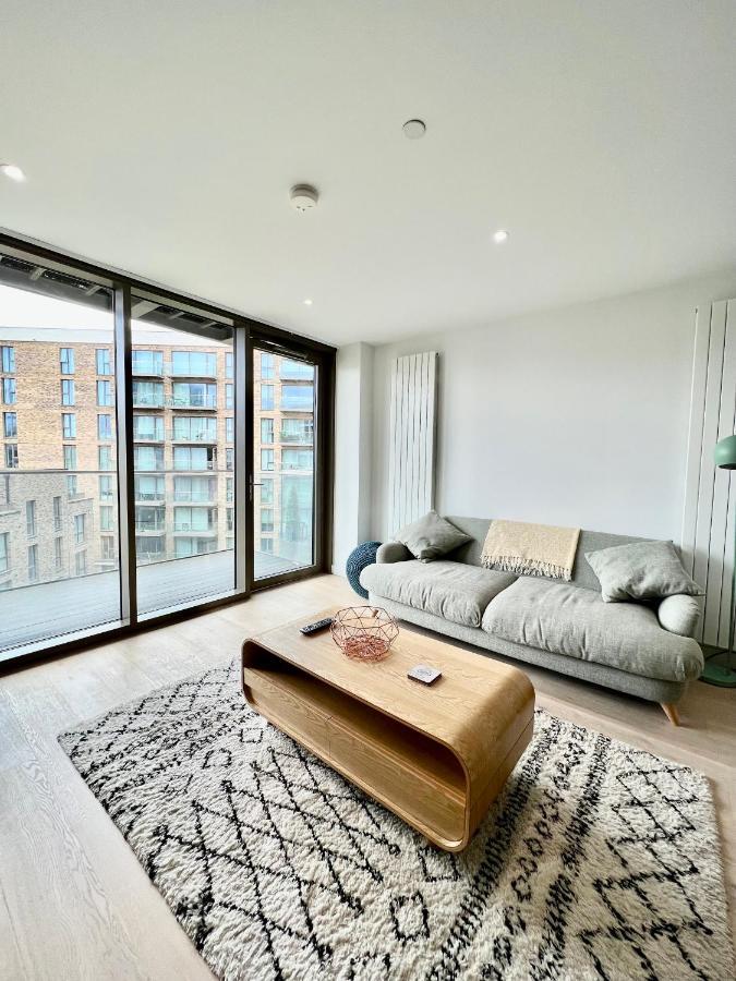 Luxury 2 Bedroom 2 Bathroom - City Airport Appartement *