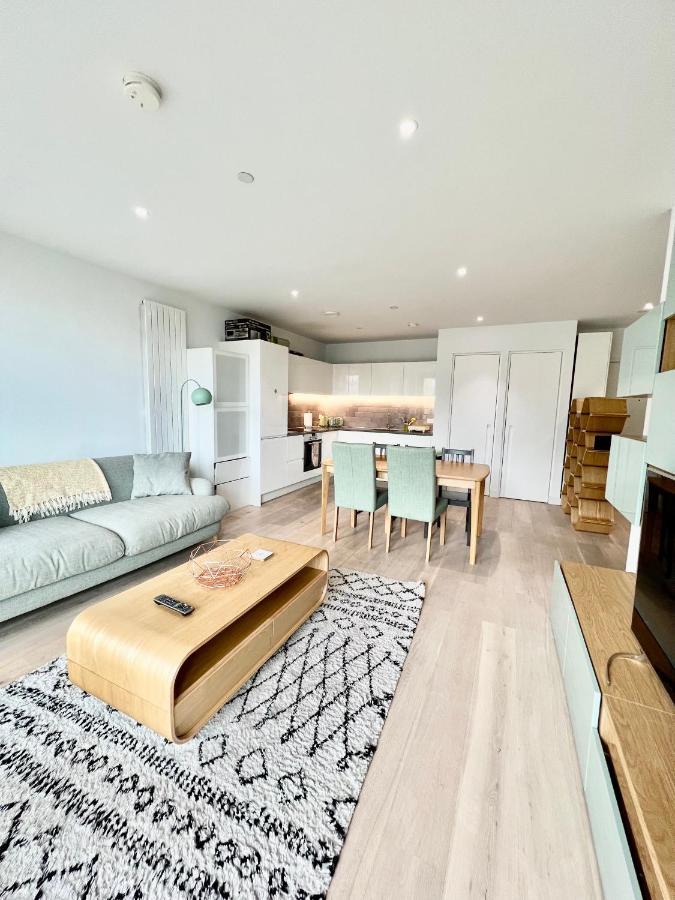 Appartement Luxury 2 Bedroom 2 Bathroom - City Airport