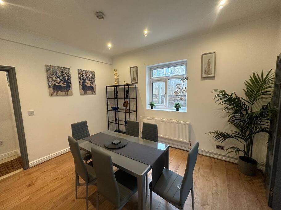Holiday home 5 Bedroom House Se6