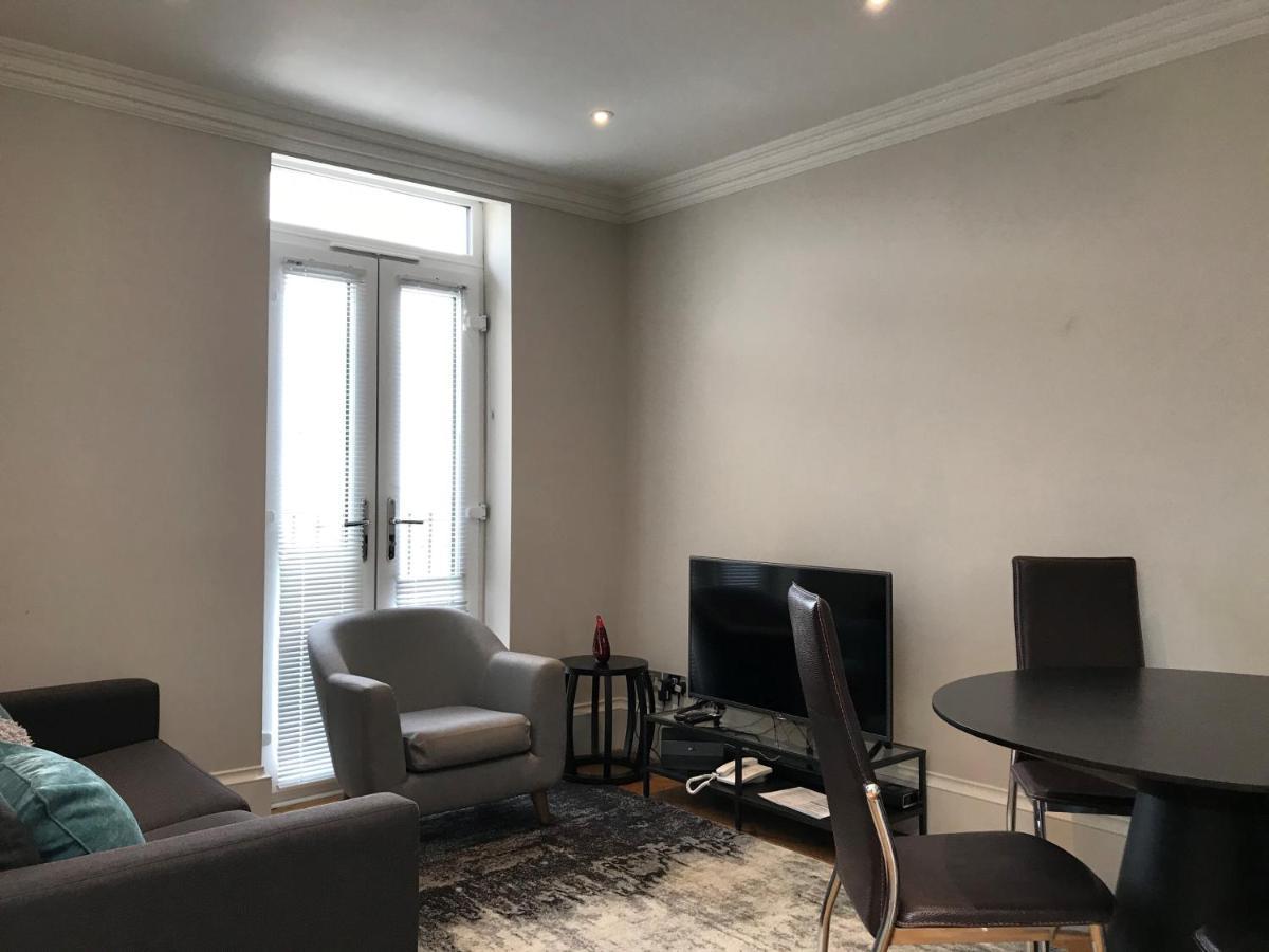 Appartamento 25 Ongar Road By Viridian Londra