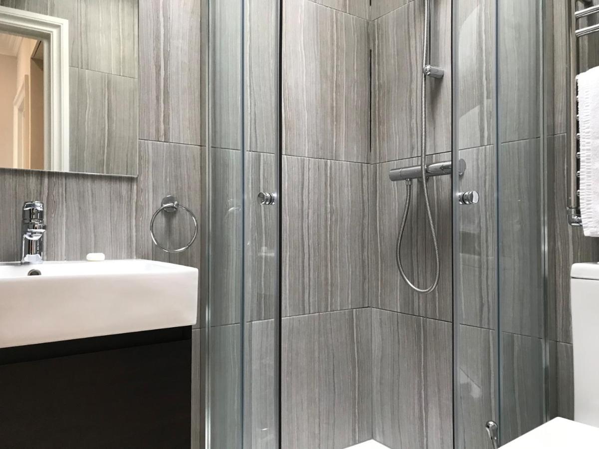 25 Ongar Road By Viridian Londra