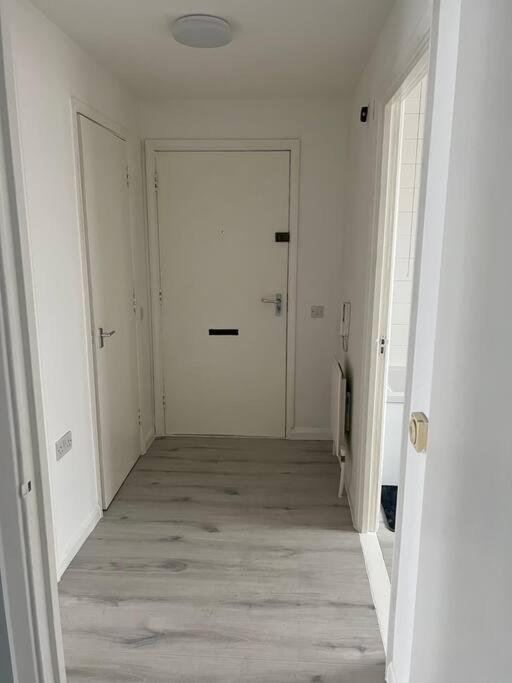 Lejlighed Spacious 1 Bedroom Unit In West London