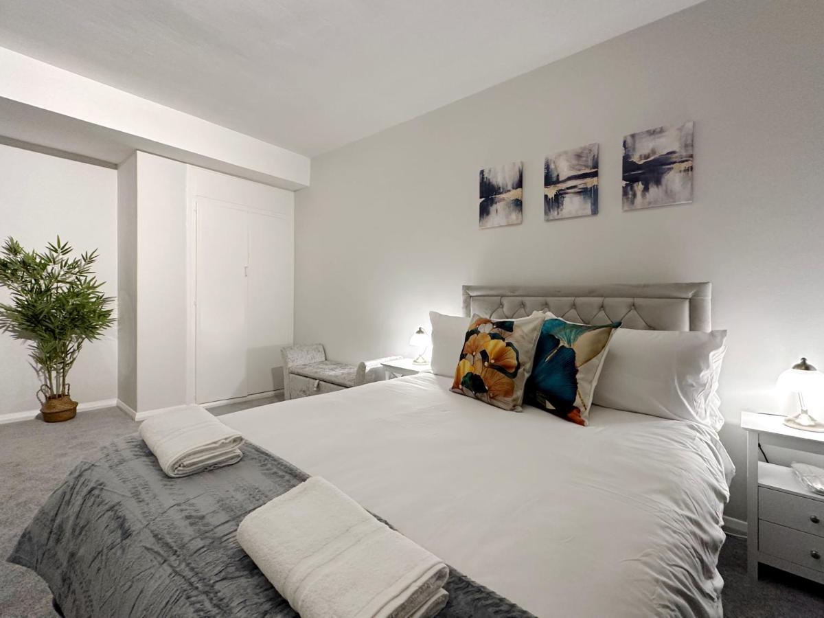 Appartement Zoey Place Near Thames River - 2 Double Beds, 1 Single Bed, Spacious, Ideal For Families Londres