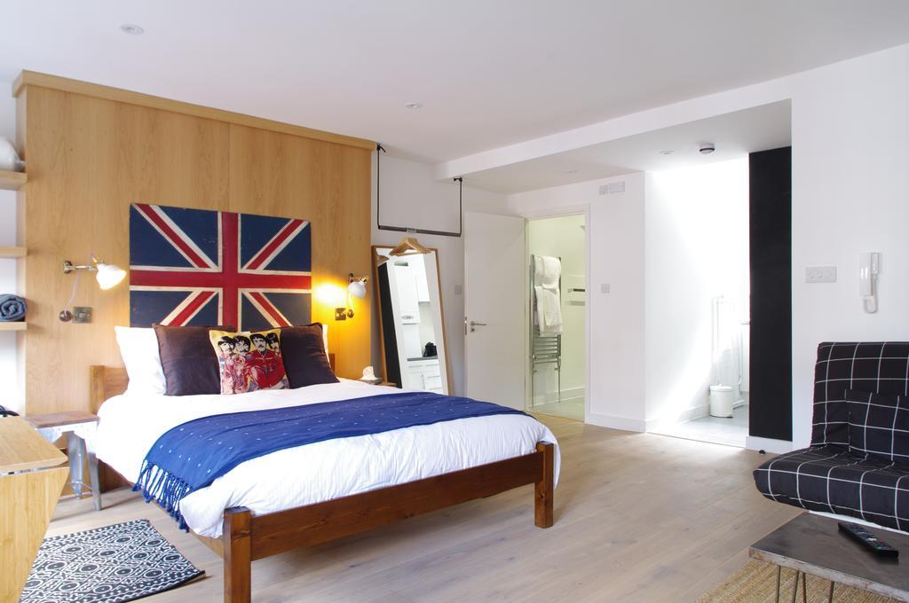 Stylish Fitzrovia Studios W1 Apartment