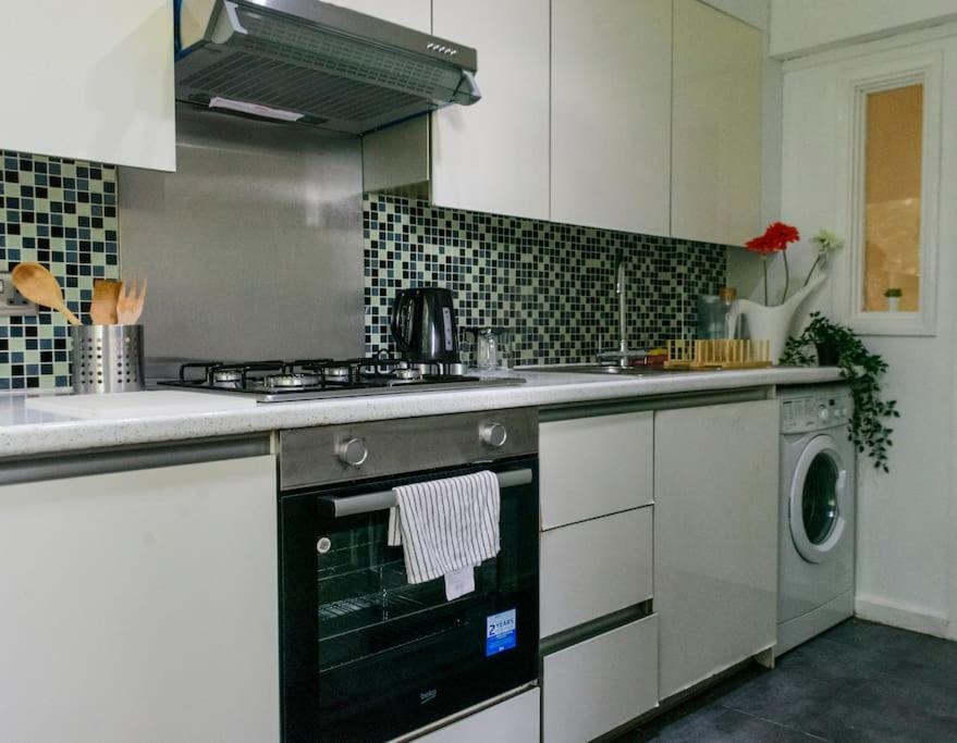 Little Venice, Paddington, Sunshine-home! Apartment London