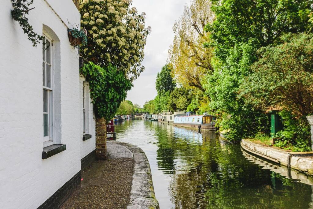 Little Venice, Paddington, Sunshine-home! *