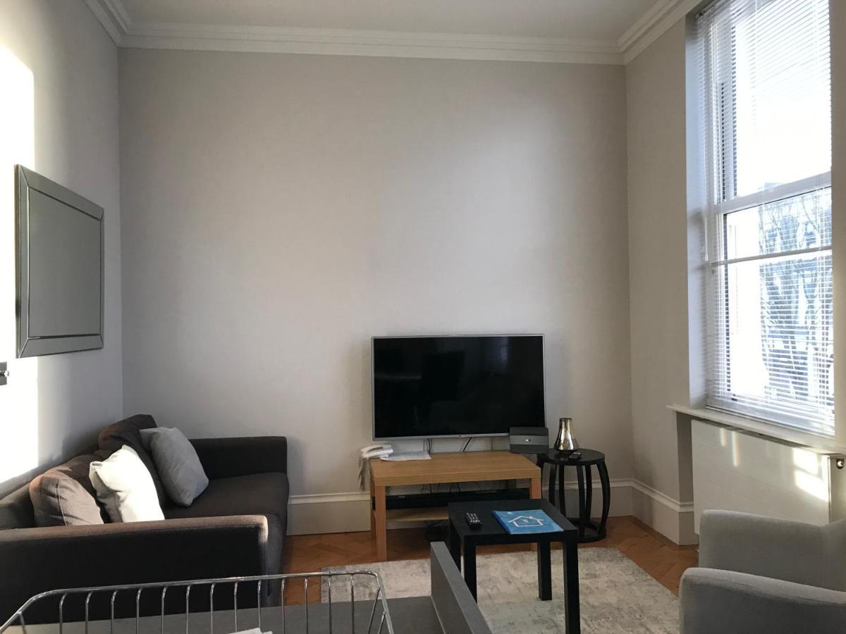 Appartamento 25 Ongar Road By Viridian Londra