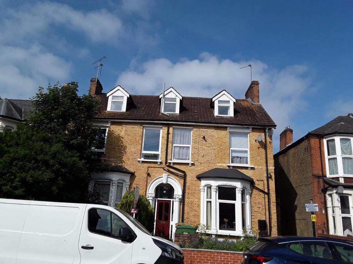 Lägenhet Stunning 1-bed In London
