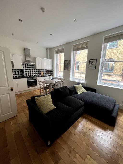 1-bed Flat In Historic Camden Londen