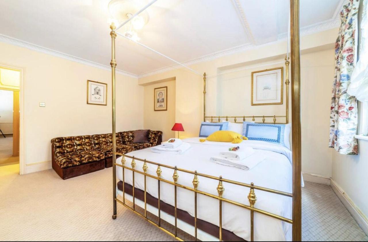 Remarkable 3-bedroom In Appartement Londen