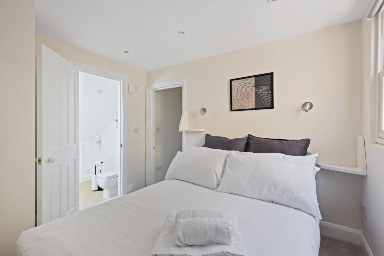 Knightsbridge Sapphire By Dena Elite Collection Feriehus London
