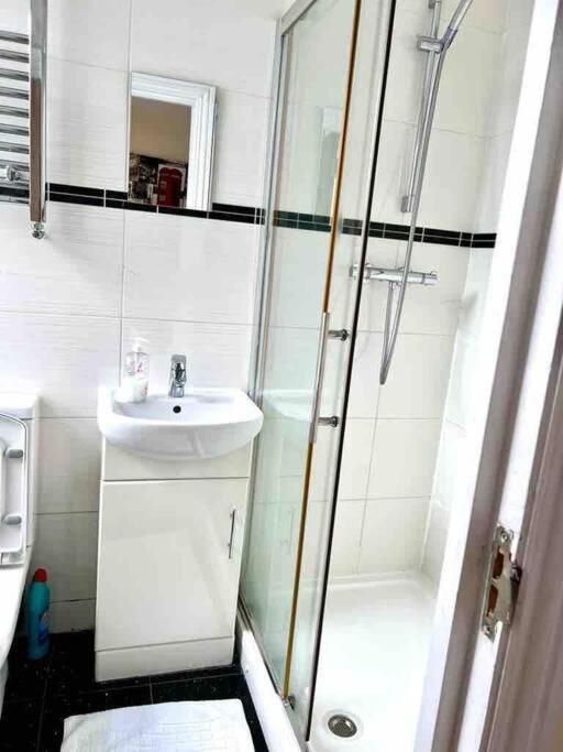 Leilighet Beautiful One Bedroom Flat In Location