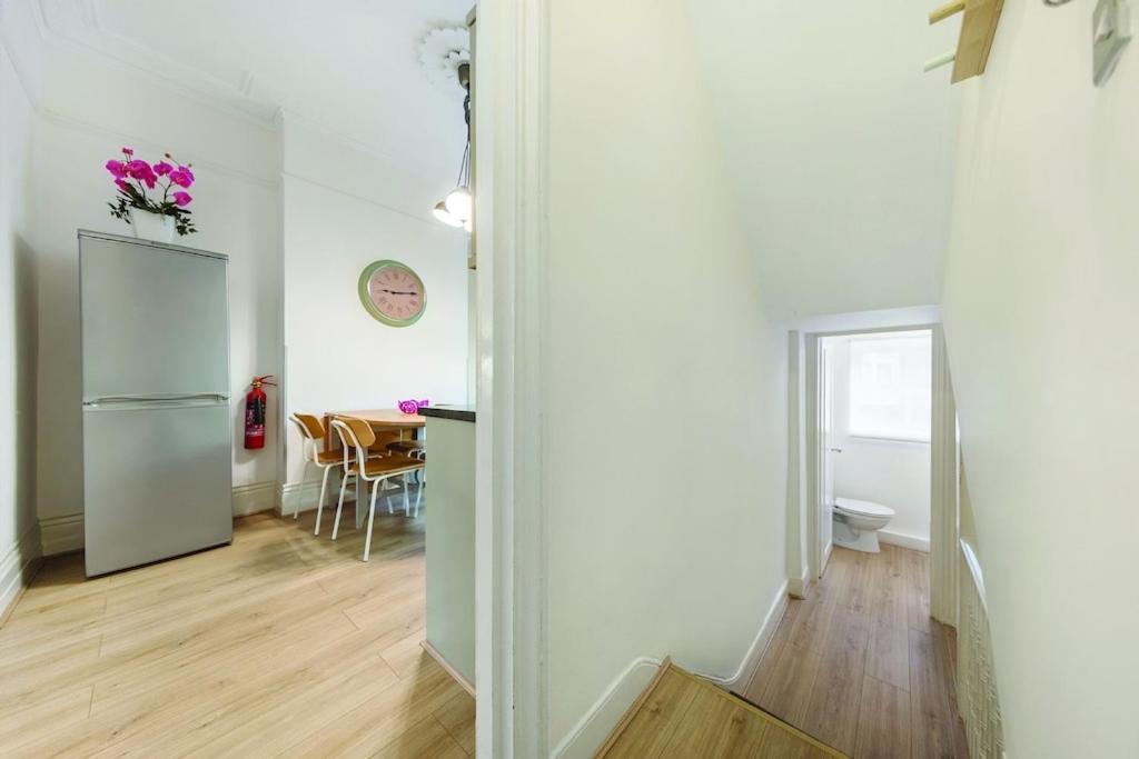 3 Bedroom In Westminster Lägenhet London