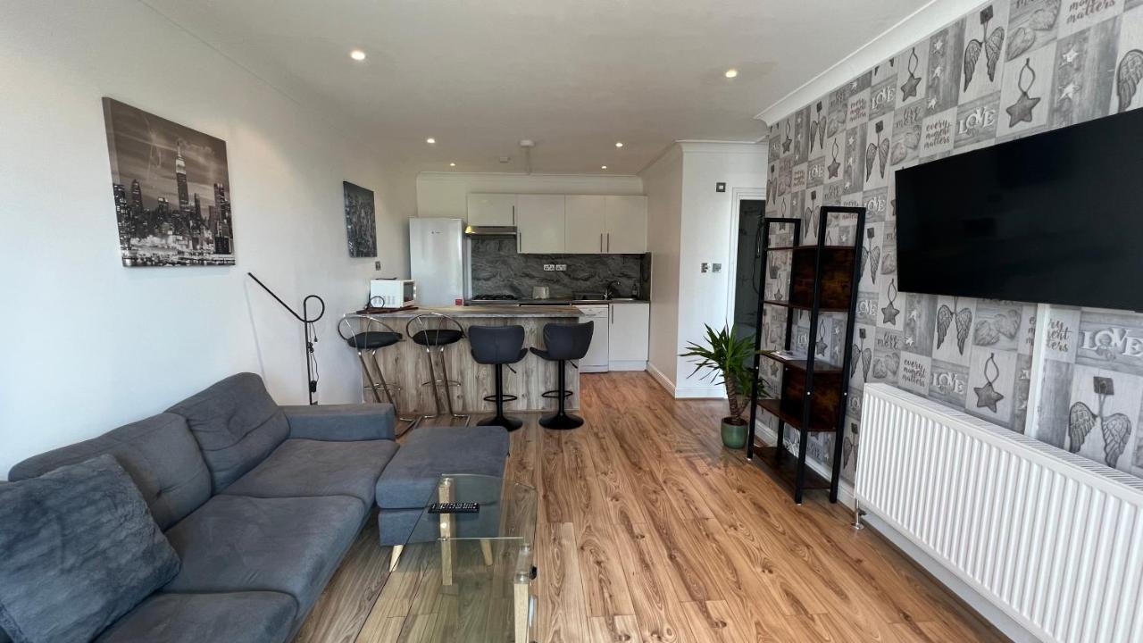 Comfy 2 Bedroom - Finchley Road, Appartement *