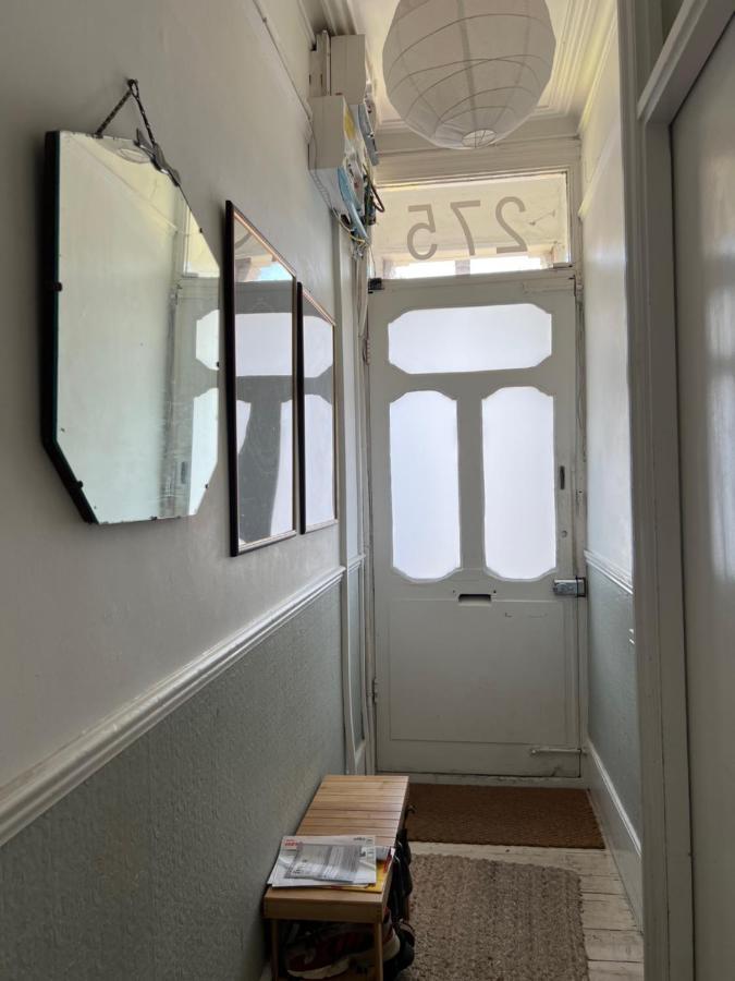 Appartamento Bright And Stylish 2 Bedroom First Floor Flat Londra
