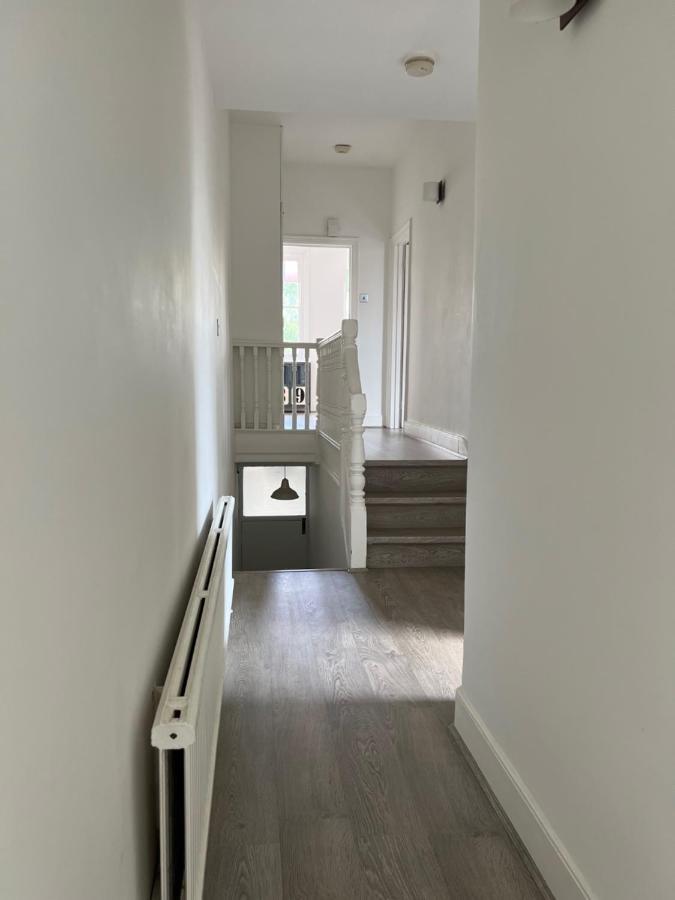 Bright And Stylish 2 Bedroom First Floor Flat Appartamento *