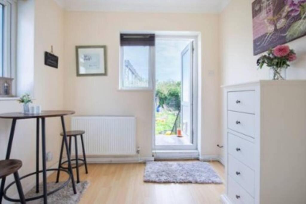 Appartamento Wembley 2 Bed/2 Bath Modern Apt *