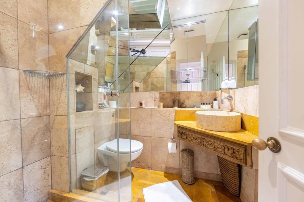 Golborne Road 3 Bedrooms Antique Rooftop Terrace Flat Appartement