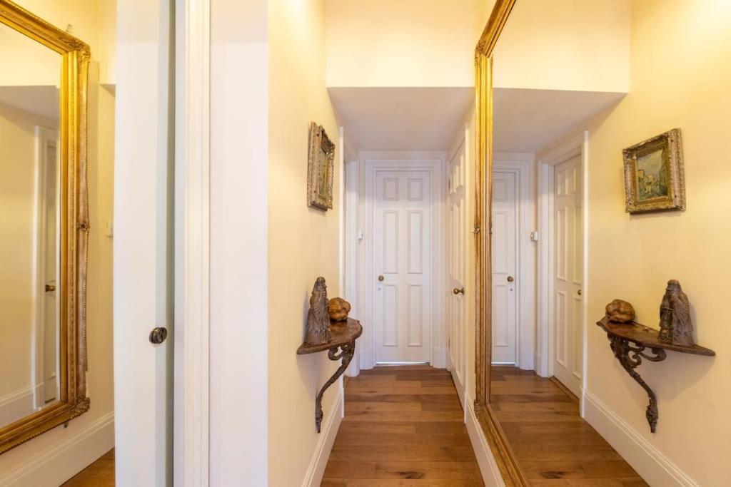 Golborne Road 3 Bedrooms Antique Rooftop Terrace Flat Appartement Londen
