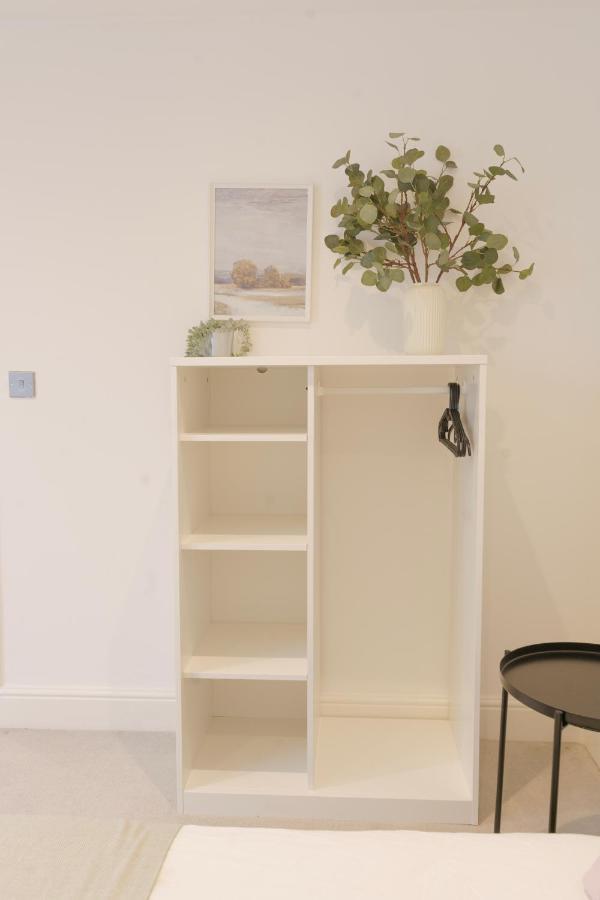 Leilighet Gorgeous New 2 Bed Flat - 2 August House London
