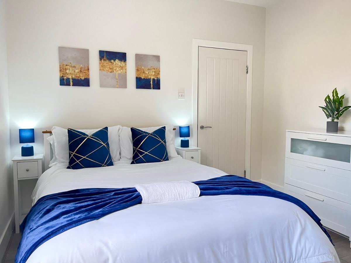 Cosy & Stylish - Boho 2 Bed Flat With Garden Londra