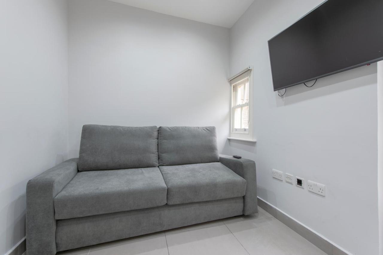Semesterbostad Charming Character House *