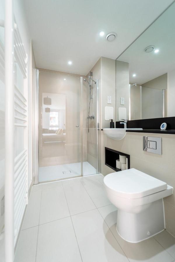 Luxury Riverview Greenwich 2bed Apt- Sleep 6 Guests-5min From 02 Arena- Playstation 4 Provided * Londen